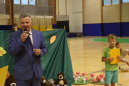 PRVI ŠOLSKI DAN RAKEK 08 FOTO LJUBO VUKELIČ